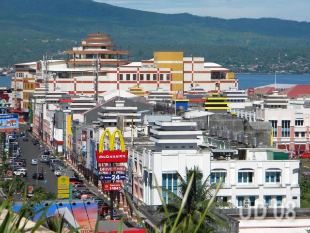 Kebijakan Pengembang di Pusat Bisnis Boulevard Manado Disorot